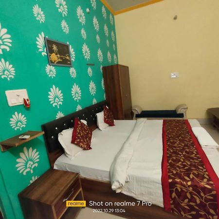 Gangotri Paying Guest House Varanasi Ngoại thất bức ảnh