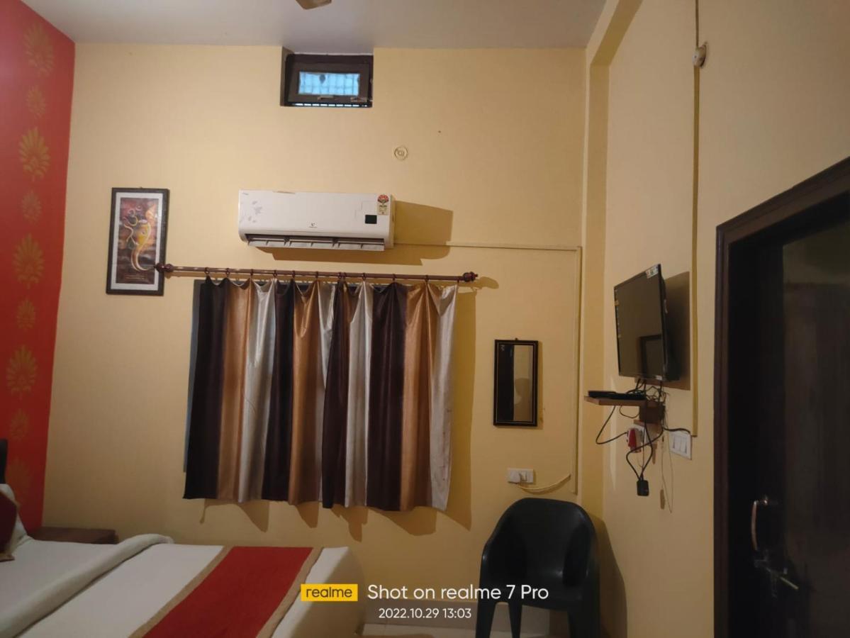 Gangotri Paying Guest House Varanasi Ngoại thất bức ảnh